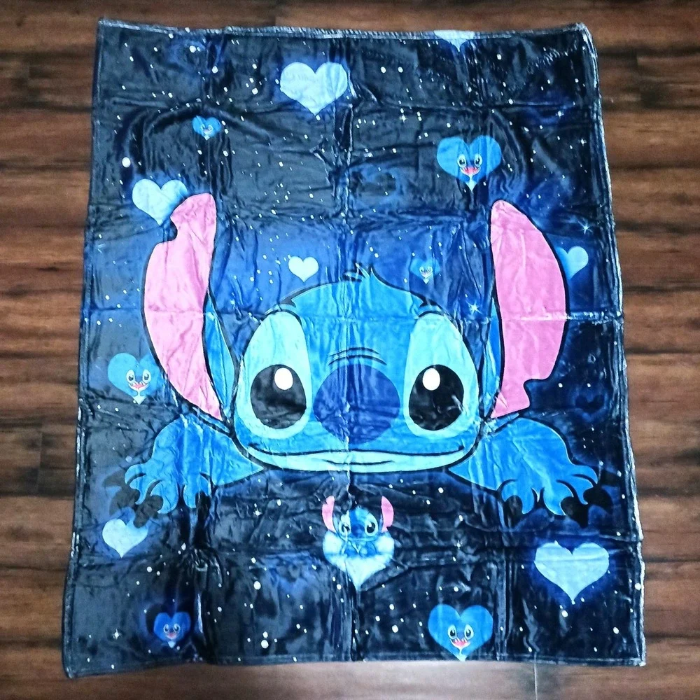 Disney Lilo & Stitch Galaxy Hearts Fleece Throw Blanket 50x40 Blue